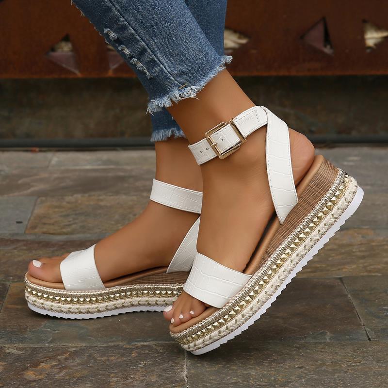 Eclat Straps Sandals - Sparkssy