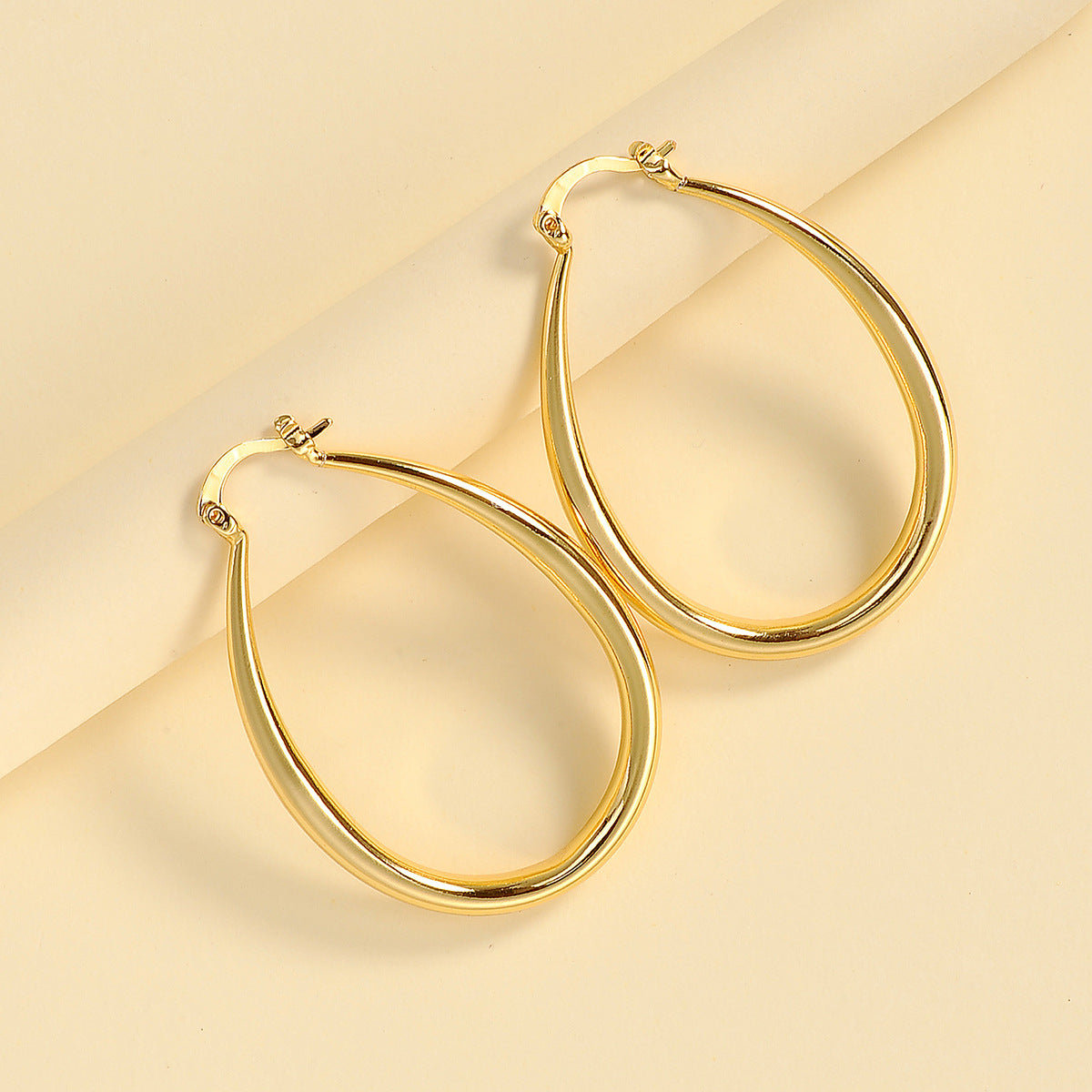 Geometric oval earrings - Sparkssy