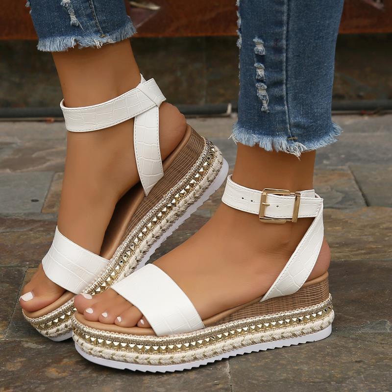 Eclat Straps Sandals - Sparkssy