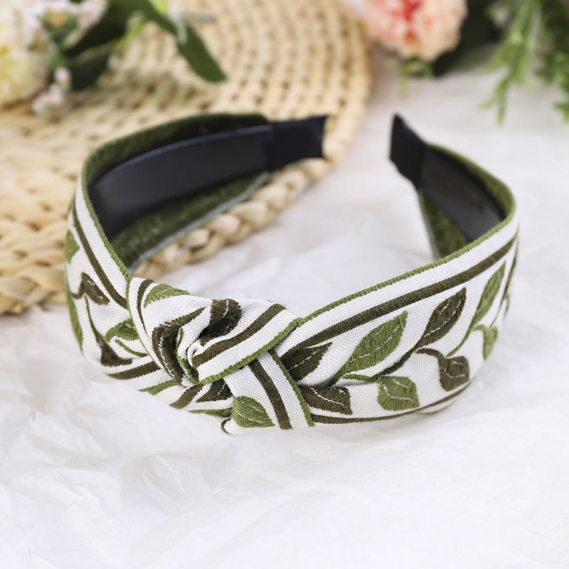 Embroidered flower headband - Sparkssy