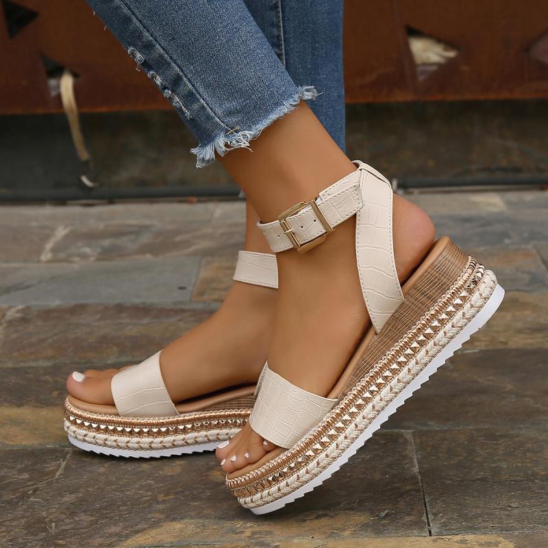 Eclat Straps Sandals - Sparkssy